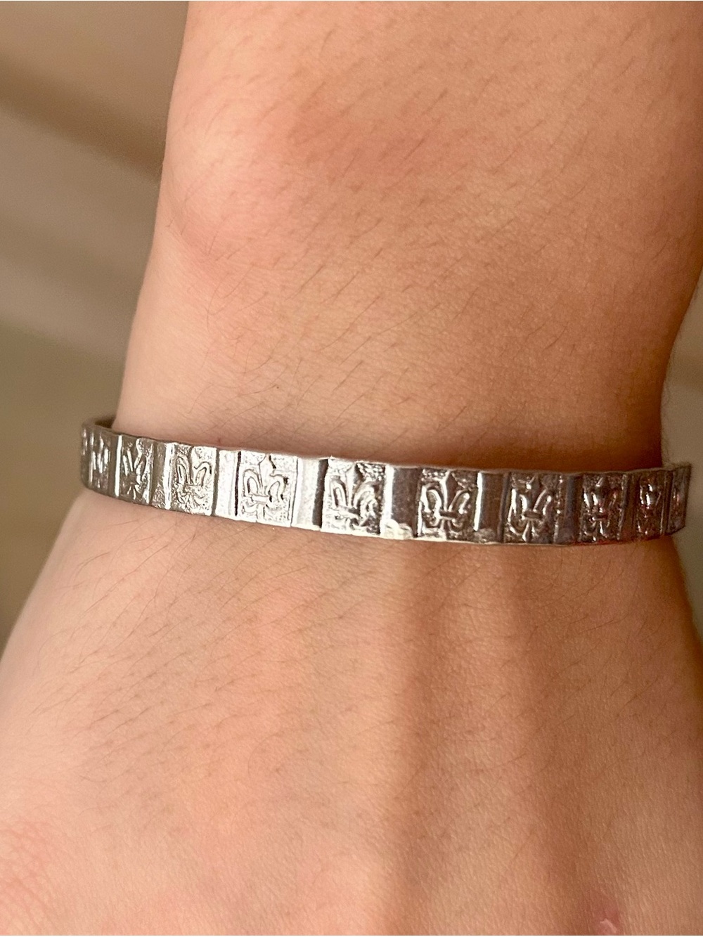 Fleur de lis Silver Adjustable Bangle